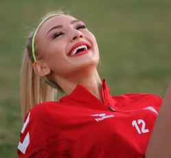 Siverek Kadın Futbol Takımı’ndan Flaş Hamle: Kaleye Nevide Geçiyor!