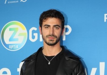 Ünlüler Zeno Grup Optik Defilesinde Buluştu: Uğurkan Erez İlk Kez Podyumda!