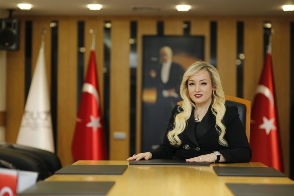 Ömrünü İdeallerine Adamış Bir Cumhuriyet Kadını…