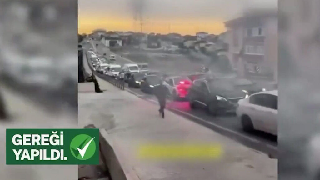 İstanbul’da yolu kapatan düğün konvoyundaki 10 araç sürücüsü yakalandı