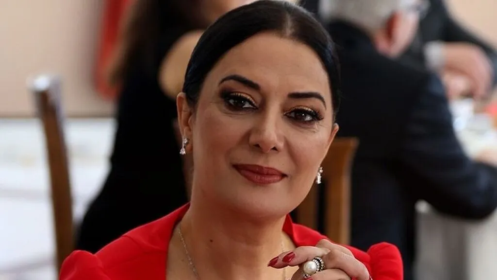 Veda Yurtsever “Devlet Tiyatroları Dingo’nun ahırına döndü”