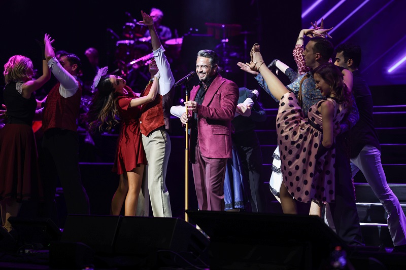 Emre Altuğ ile Sahnede!