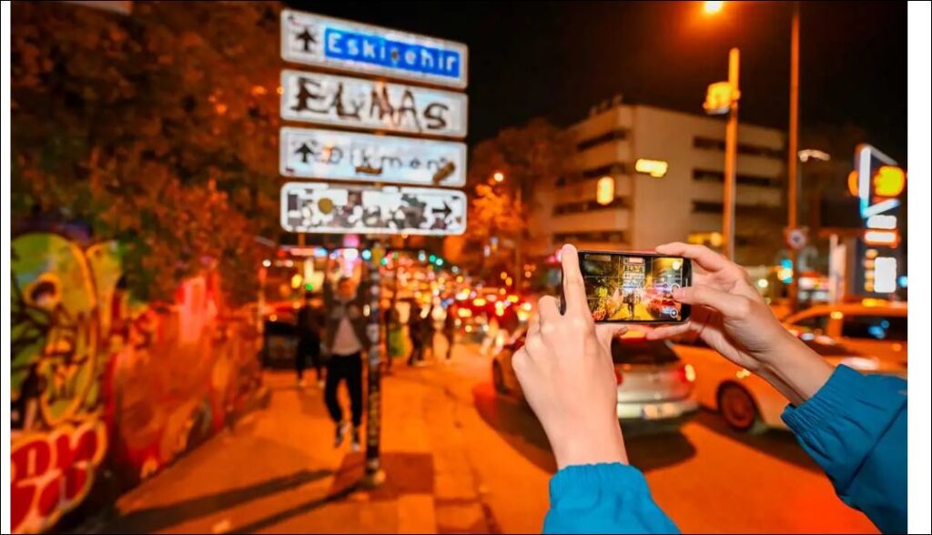 “Kızılay” yön tabelası, viral paylaşımlar