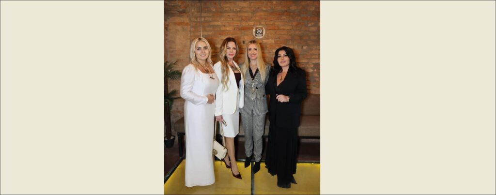 AYSHEN ÖZKAN JEWELRY” GİYİLEBİLİR SANAT YAKLAŞIMIYLA ÖZEL BİR DAVETTE TANITILDI