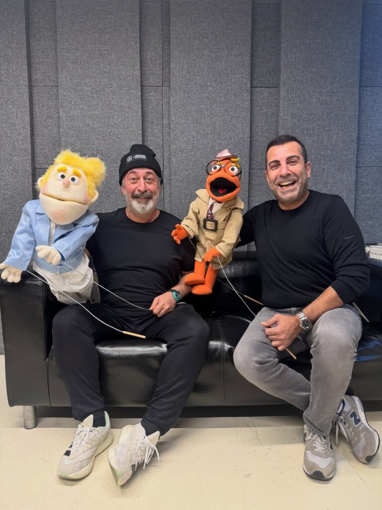 SÜRPRİZ SESLENDİRME…